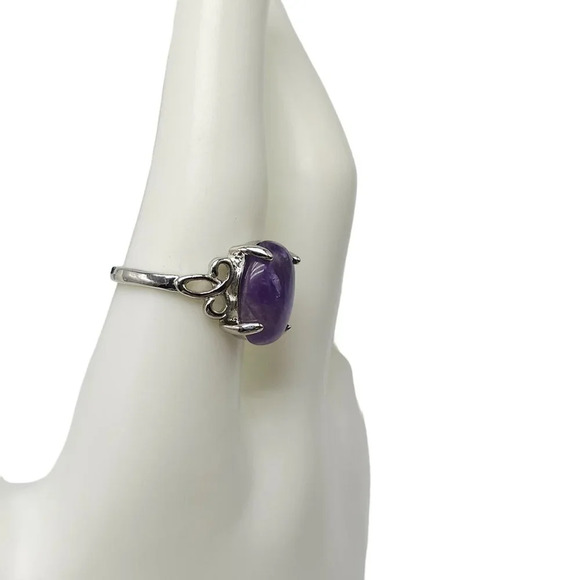 Purple Amethyst Oval Shape Dome Ring Size 8.5 Silver Plated Vintage - Picture 3 of 7